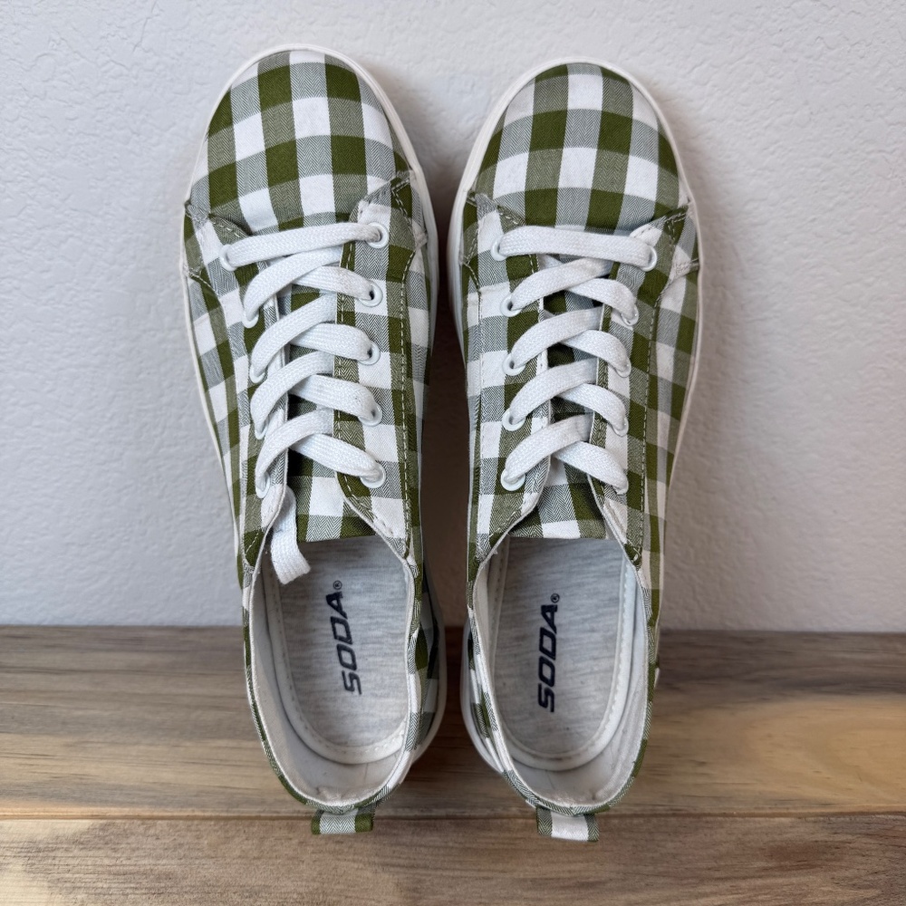 SODA Petal Double Deck Olive Green Gingham Plaid Platform Sneakers Size 10